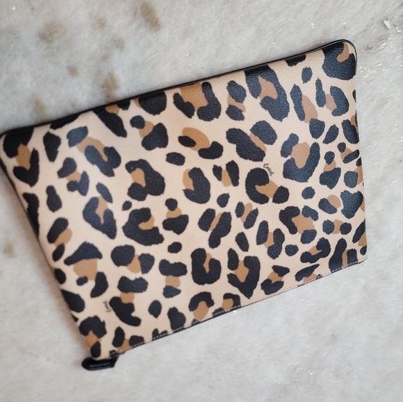 Nwt coach x Disney clutch - Picture 3 of 5